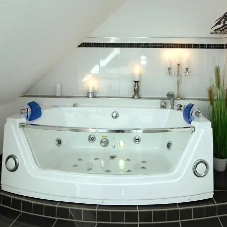 Reetferienhaus Flussseeschwalbe Appartement *